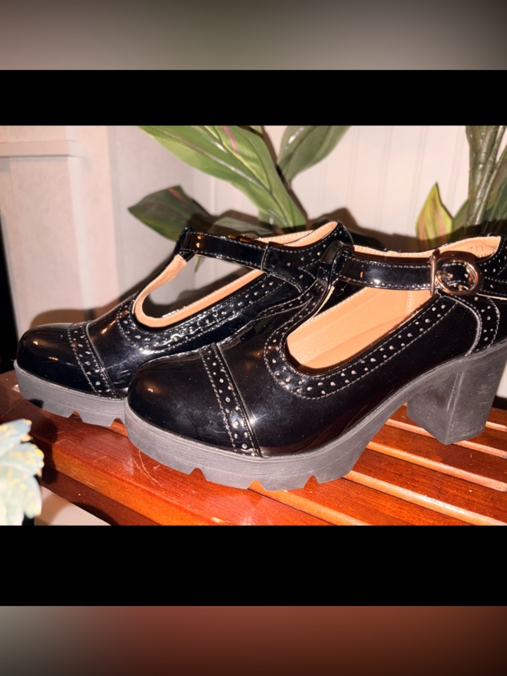Dadawen High Heeled Pleather Black Mary Jane’s